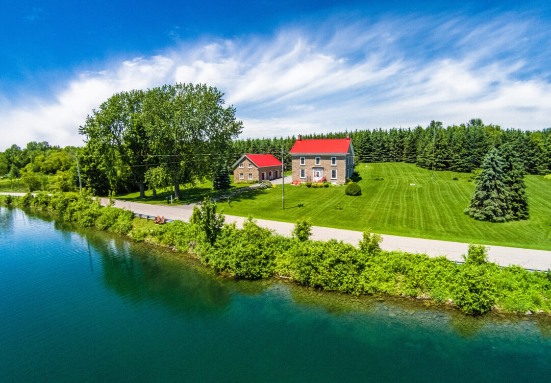 Niagara on The Lake Country House